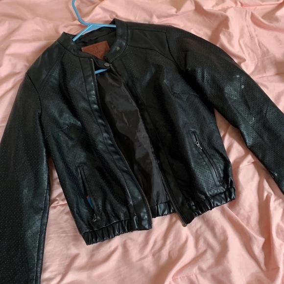 Two jackets - Picture 5 of 8